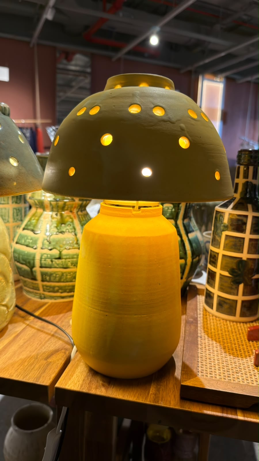Bloom Table Lamp- Classic